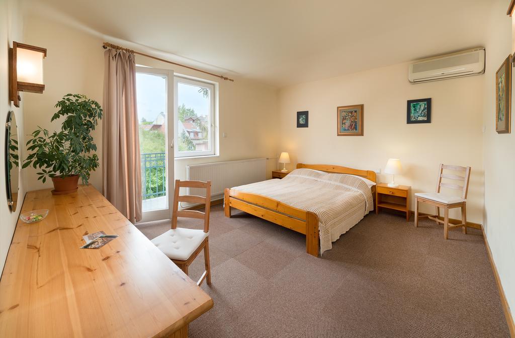 Hotel Abel Pension Будапеща Екстериор снимка